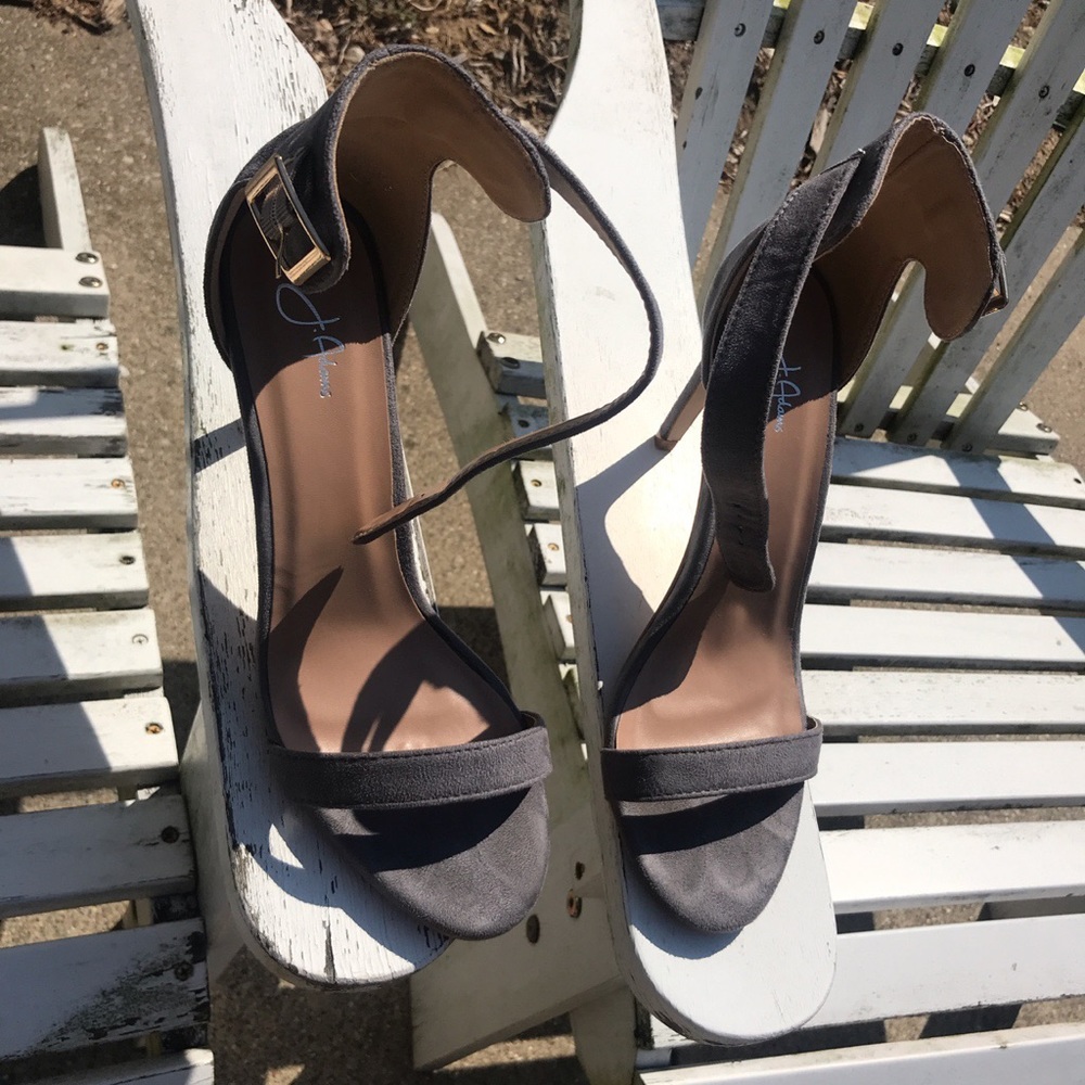 J. Adams - Picture 3 of 3